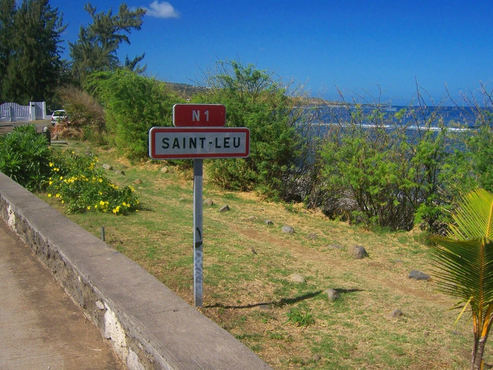 Route nationale française 1 (974) WikiSara Fandom powered by Wikia