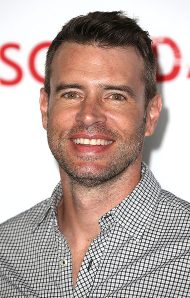 Scott Foley earned a million dollar salary - leaving the net worth at 5 million in 2018