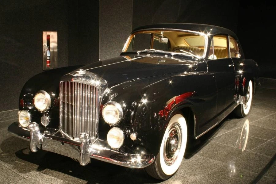 1954 Bentley R-Type Continental | Skulduggery Pleasant ...