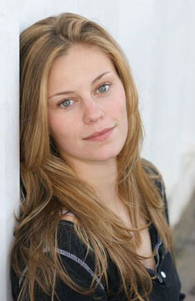 Cassidy Freeman.jpg