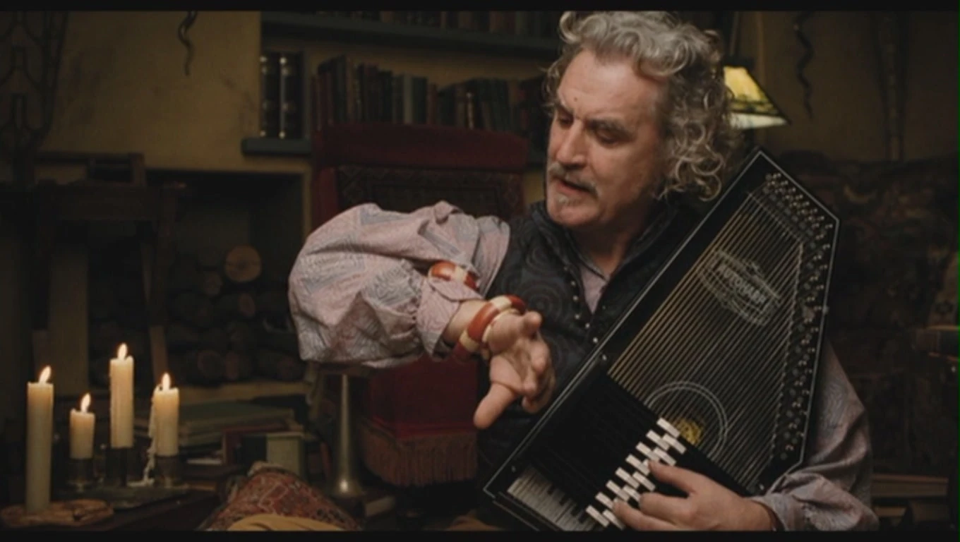 Image BillyConnollyasDrMontgomeryMontgomeryinLemonySnickets