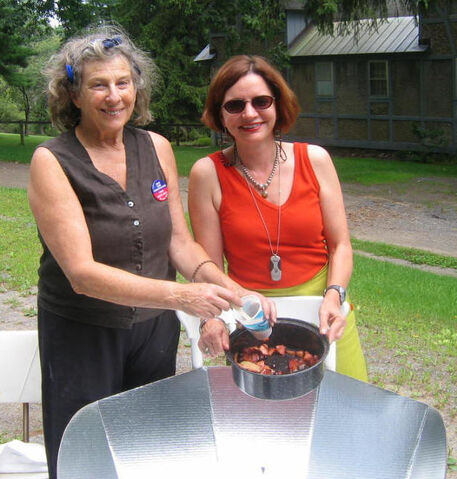 File:Mary Frank 2005.jpg