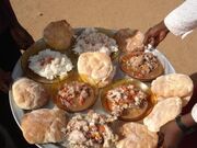 A solar meal in El Yousif, Sudan.jpg