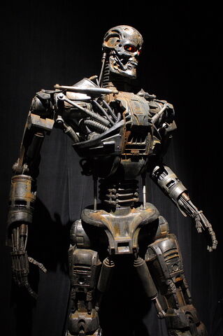 File:T-600-terminator-5258492-665-1000.jpg