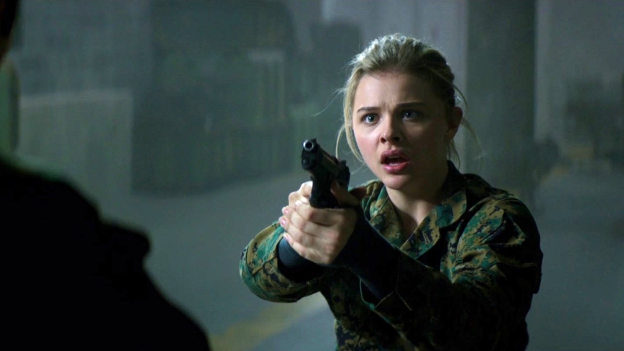 evan tells cassie that hes an alien cassie finds out the 5th wave evan tells cassie that hes an alien cassie finds out the 5th wave