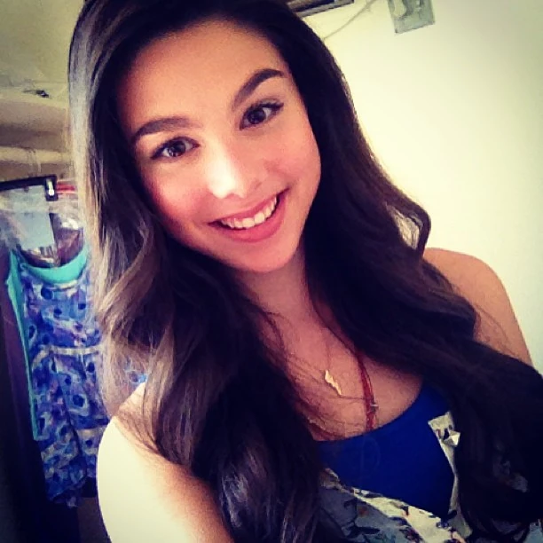 Maya Le Clark desktop Wallpapers