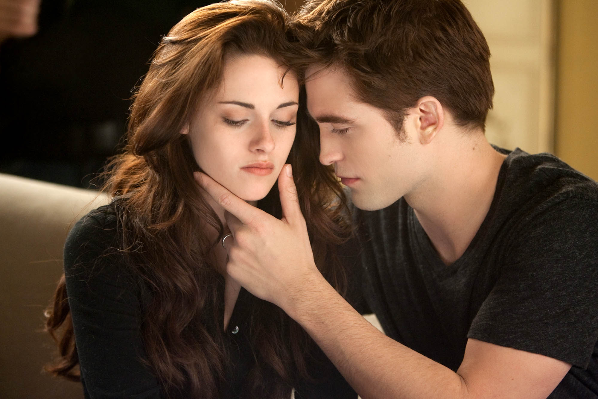 Cast Throws Shade at Twilight Movies - Imagen 3