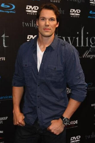 File:Daniel-cudmore-in-berlin-germany.jpg