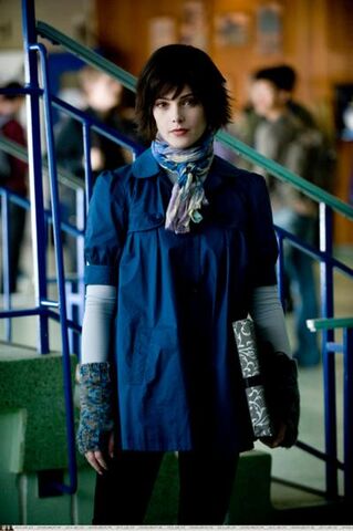File:Alice Cullen, New Moon, Bella's Birthday.jpg