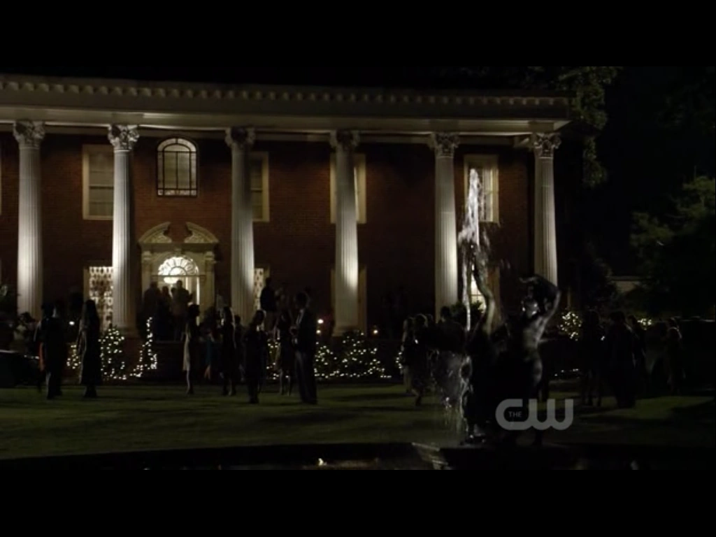 Maison des Lockwood Wiki Vampire Diaries France FANDOM powered by Wikia