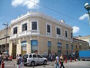 200px-ALIM2047.jpg