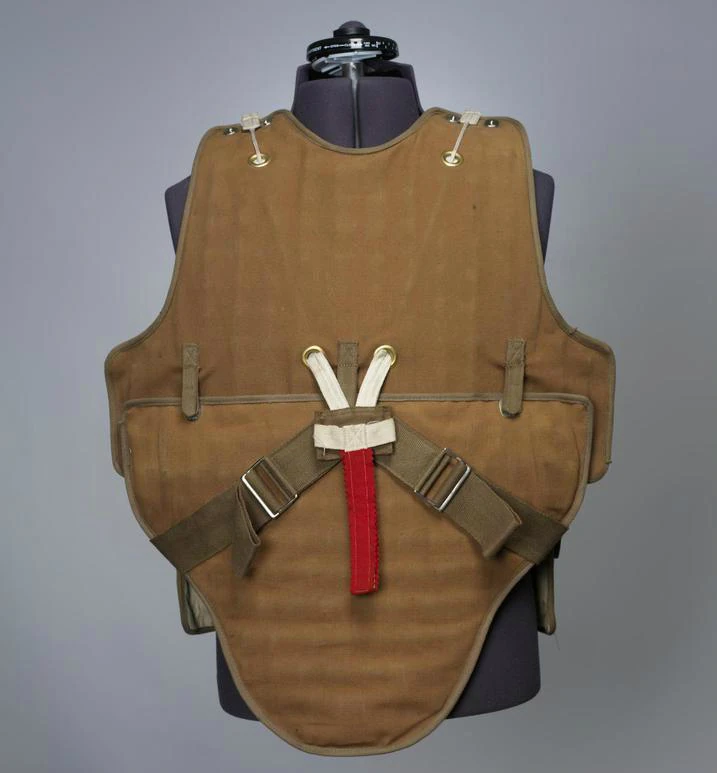 M1 Flyers Vest World War II Wiki Fandom powered by Wikia