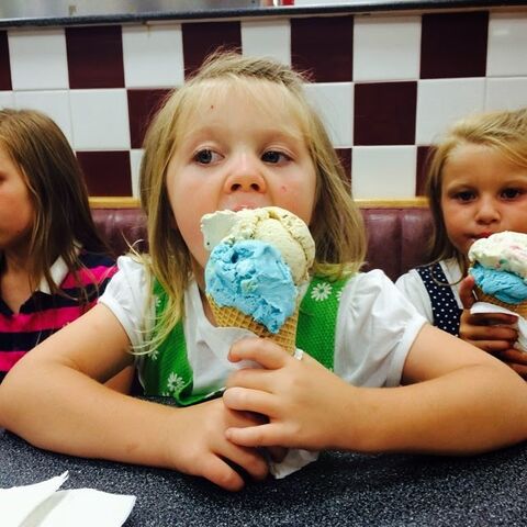 File:Silly Duggar girl.jpg