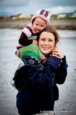 File:Mommy and Macki Kynze.jpg