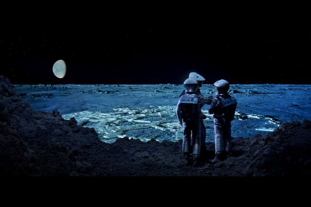 File:2001-Clavius-Astronauts-714391.jpg