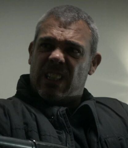File:9x09 Margot henchman.jpg