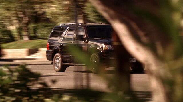 File:6x04 Curtis driving.jpg