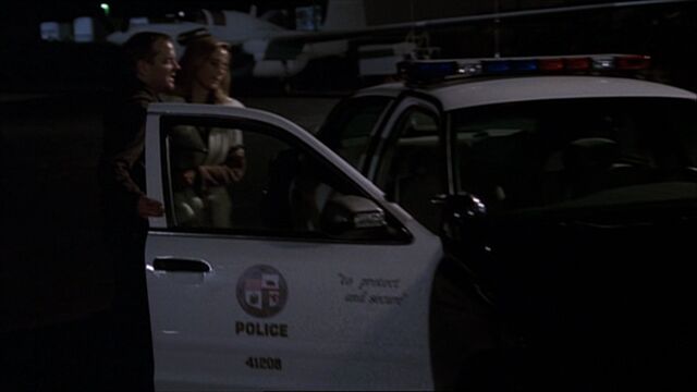 File:5x19 Van Nuys ext.jpg