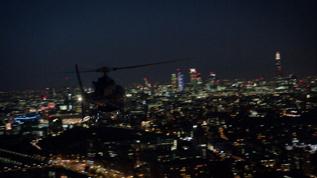 File:Helicopter-river-thames.jpg