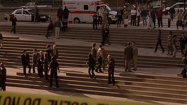 File:Plaza steps.jpg