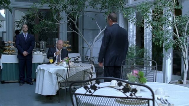 File:8x18 cafe 2.jpg