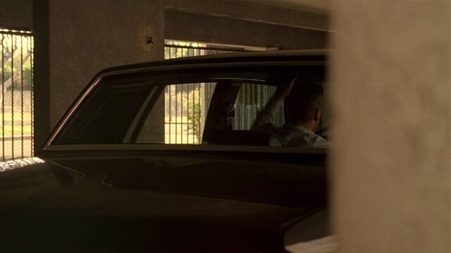 File:6x02 garage 1.jpg