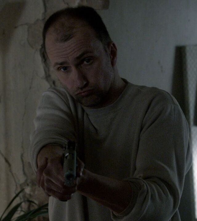 File:9x02 Bashir henchmen.jpg