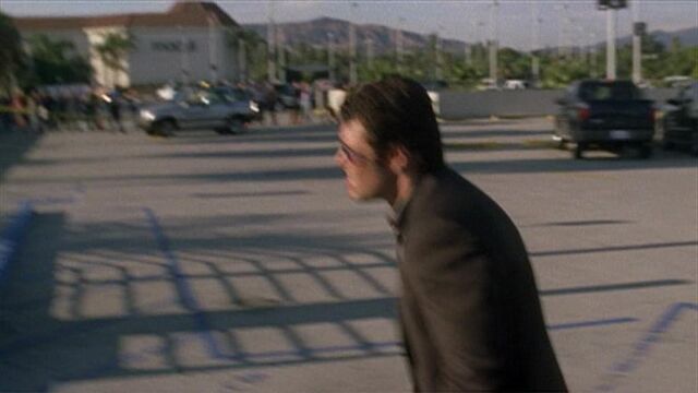 File:3x03 Tony mall.jpg
