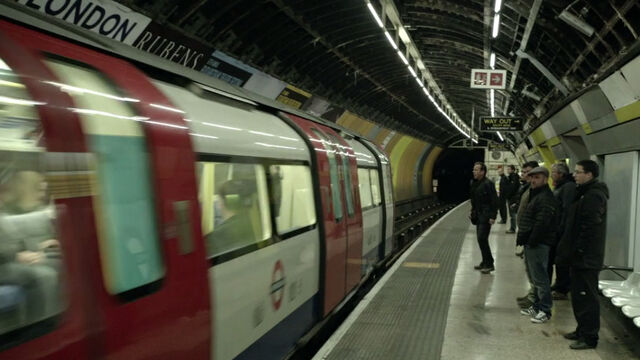 File:Bauer-boarding-train.jpg