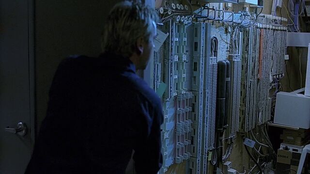 File:1x24 comm room.jpg