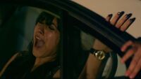 In1x02 Jhanvi hurt