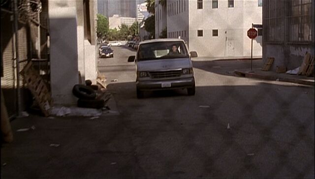 File:2x03 Under bridge.jpg