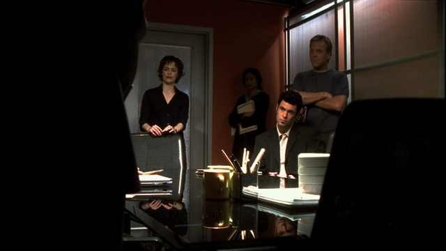 Archivo:1x01d.png