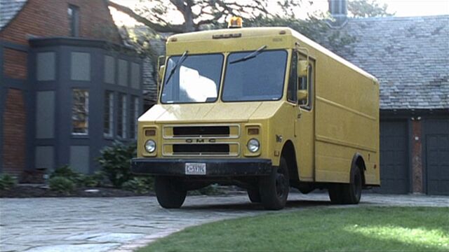 File:167foxhall-exterior-07x05-2.jpg