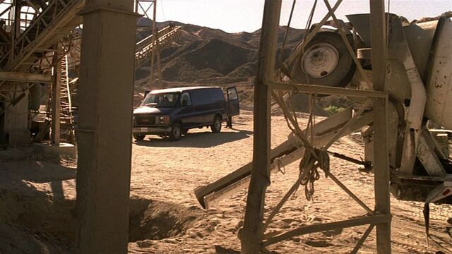 File:6x07 construction.jpg