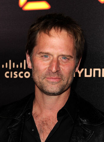 File:24- Jeffrey Nordling at finale party 2010.jpg