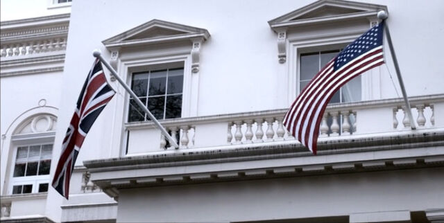 File:Willoughby-house-flags.jpg