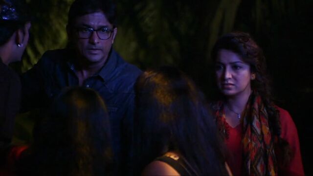 File:In1x02 Abhay and Trisha.jpg