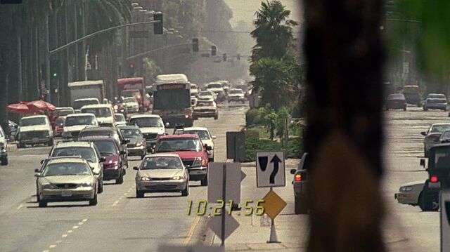 File:2x03 bus road.jpg