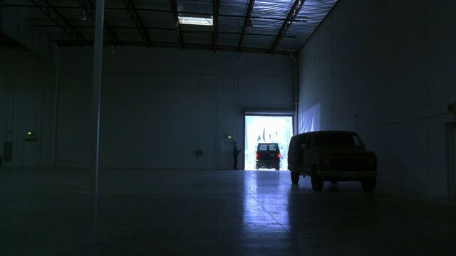 File:4x02 warehouse.jpg