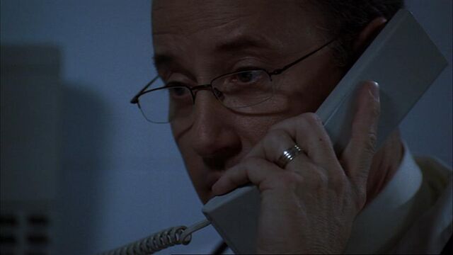 File:WeltononPhone.jpg