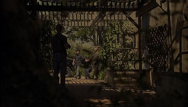 File:1x07 Gaines compound.jpg
