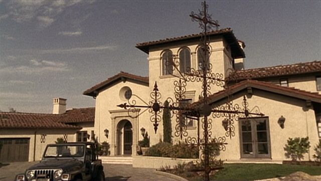 File:3x02 Salazar Ranch.jpg