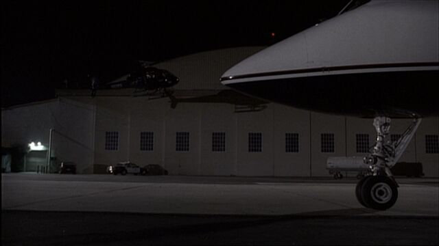 File:5x18 Van Nuys Hangar.jpg