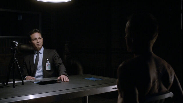 File:9x01 Jack Interrogated.jpg