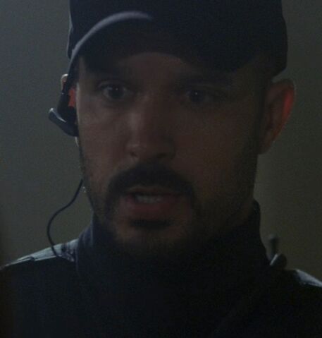 File:ReynoldsS7ep13.jpg