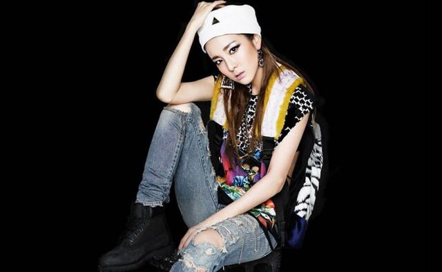 File:Dara-2ne1-member-quiz.jpg