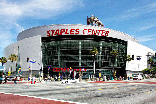 File:800px-StaplesCenter051209.jpg
