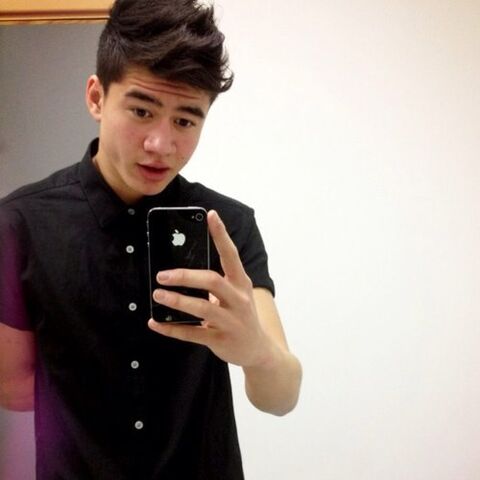 Archivo:Calum.jpg