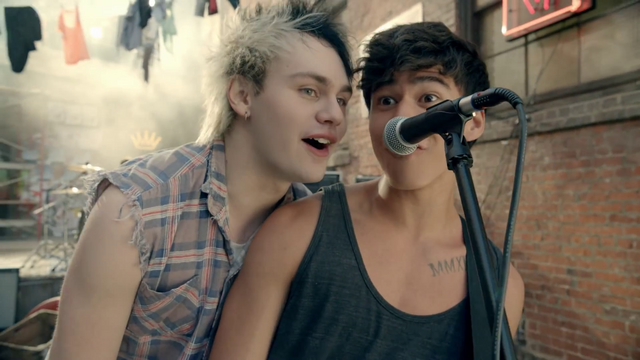 File:5 Seconds of Summer - She Looks So Perfect - 5 Seconds of Summer Wiki (95).png